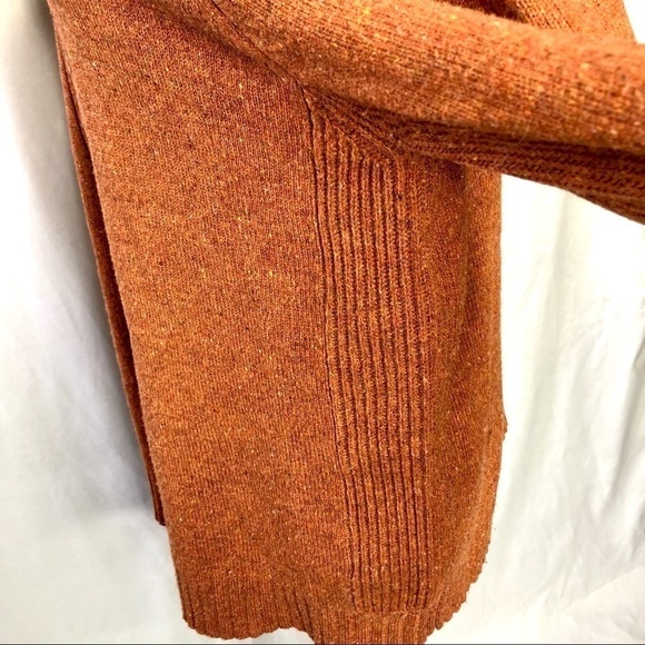 Eddie Bauer v-neck cabled sweater wool camel brown - Picture 6 of 8